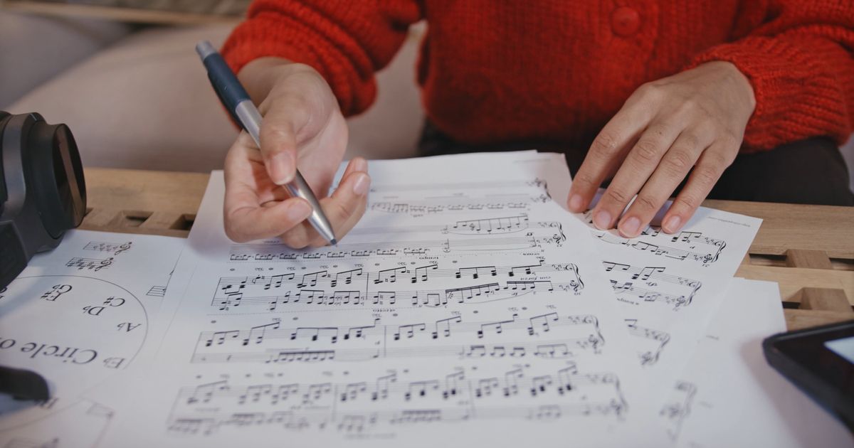 Prototipado de bandas sonoras con IA: cómo los compositores mantienen la esencia emocional del cine