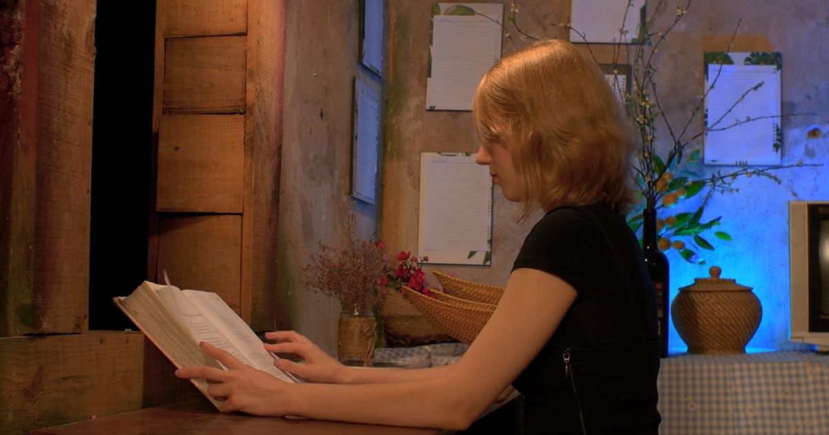 Table work en cine independiente: cómo adaptar el método Stanislavski con actores no profesionales en rodajes de bajo presupuesto