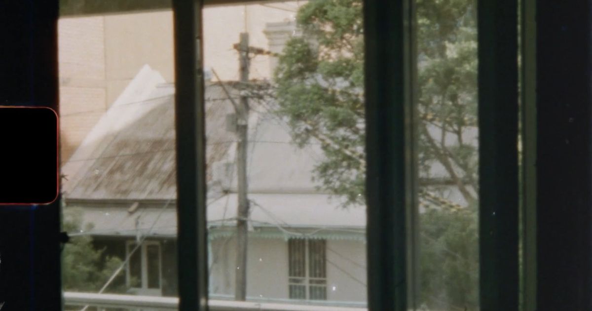 Fuera de campo en el slow cinema: cómo el minimalismo redefine la producción audiovisual