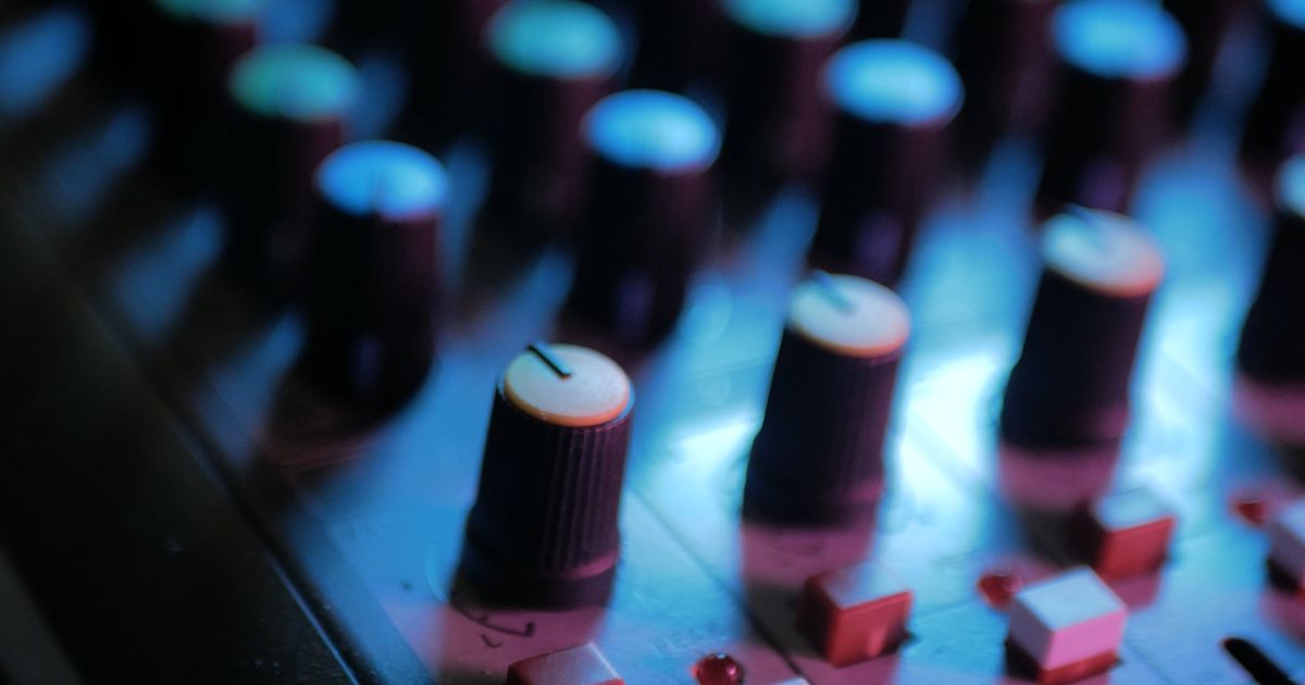 Infrasónico en el cine de terror: cómo el diseño de sonido redefine la tensión sin música